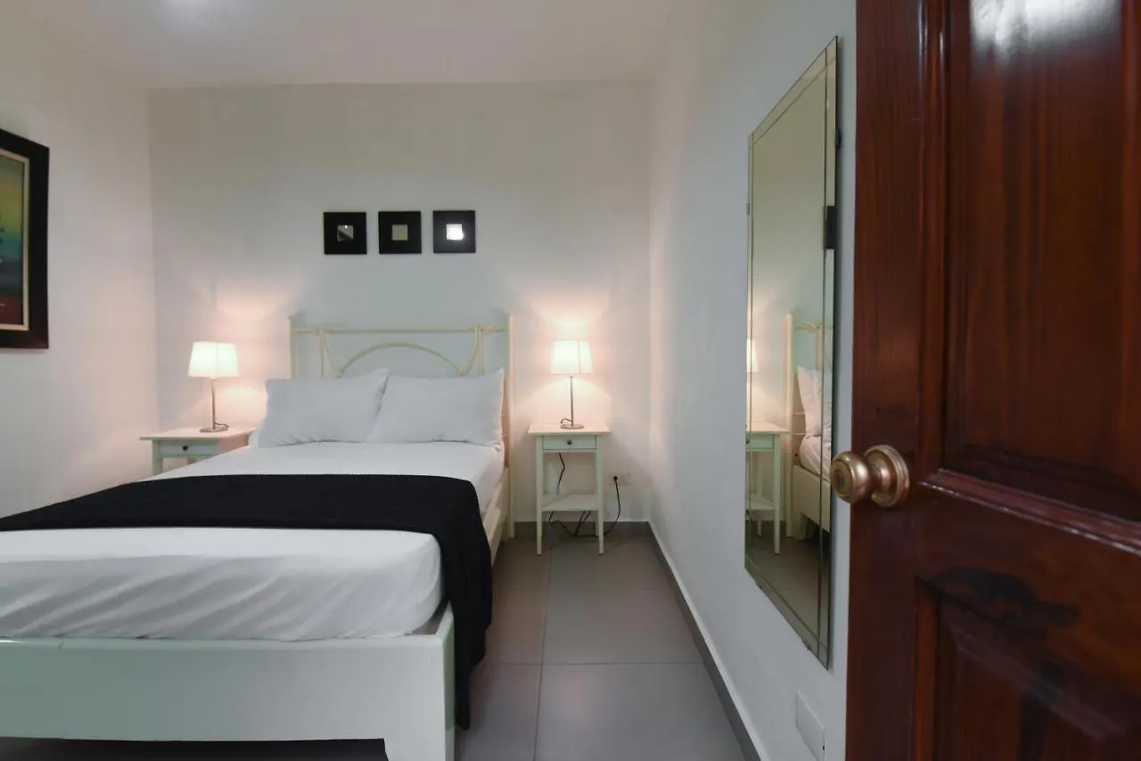 Ph 19 Guesthouse Hotel In Gazcue Santo Domingo